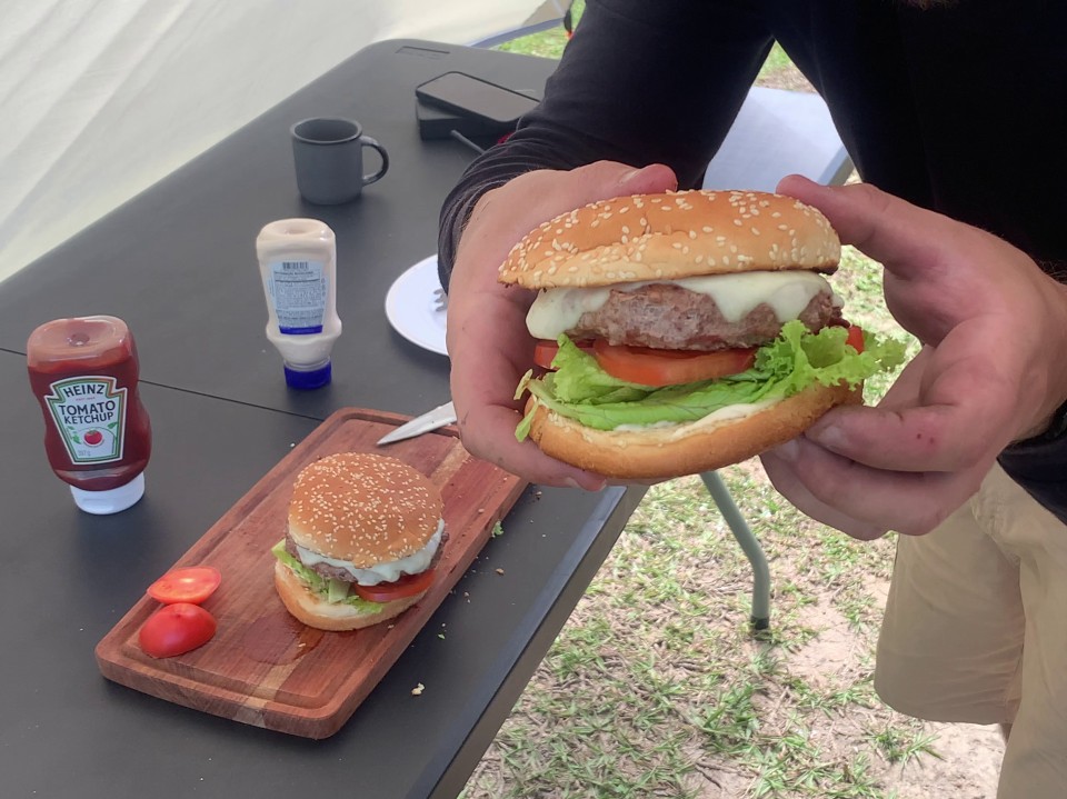 Hamburguer na brasa